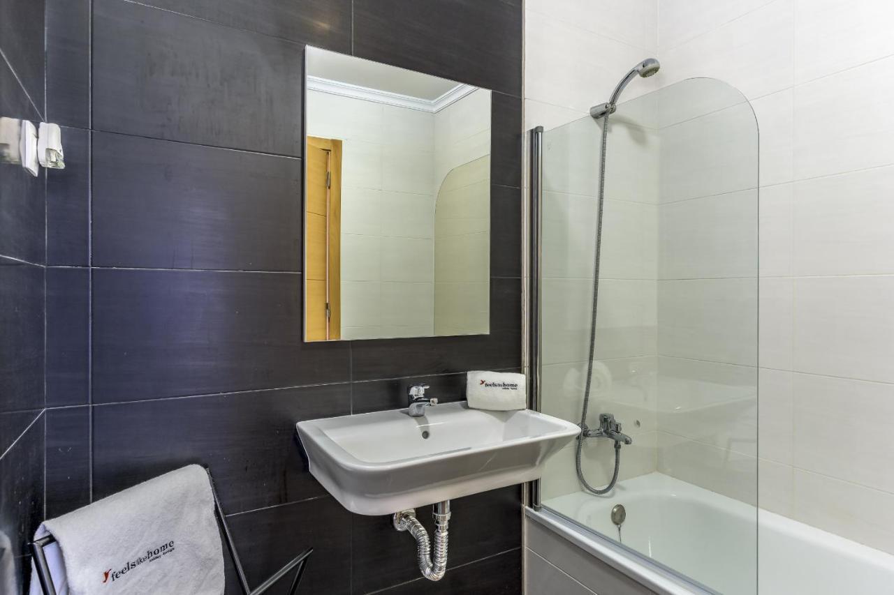 Flh Vila Real Santo Antonio Flat With Pool 维拉·雷阿尔·德·桑托亚 外观 照片